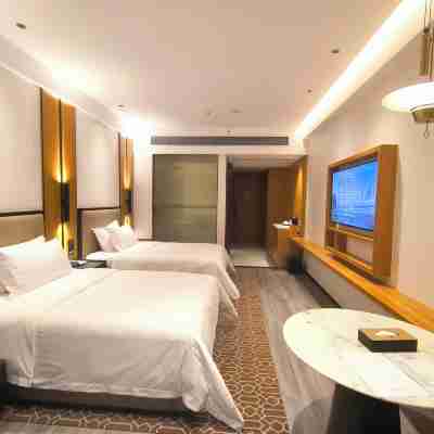 Maoming Ramada Hotel Rooms