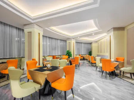 Vienna Hotel (Fuzhou Jinxi Xiangshan South Road) Отели в г. Цзинси