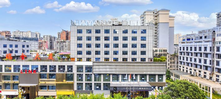 Lavande Hotel (Xingyi Jushan Avenue) Hotel di Xingyi