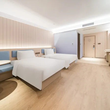 HanTing Hotel (Taonan Zhubang Wansheng Plaza)