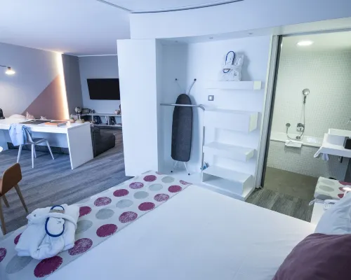 Novotel Suites Luxembourg Hotels near Dommeldange Train Station