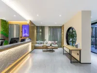 Jing'an TRUE GO Hotel (Shanghai Jing'an District/West Nanjing Road) Hotels near Paramount Shanghai