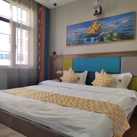 Huaren Yiju Self-service Apartment (Xinye Legal Culture Plaza)