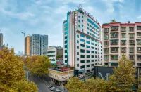 Mingcheng Fangzhou Hotel Hotels near Xinyi Commission Store