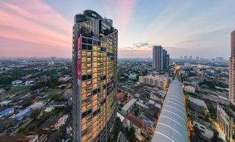 Oakwood Suites Tiwanon Bangkok