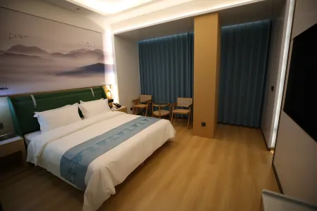 Nanxi Hotel (Jinbaihui Times Square Store, Nanjie Village) Отели рядом со станцией Linying Railway Station