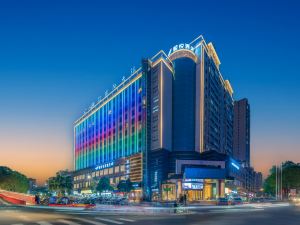 Whaley Hotel (Fuyang High-speed Railway Station)