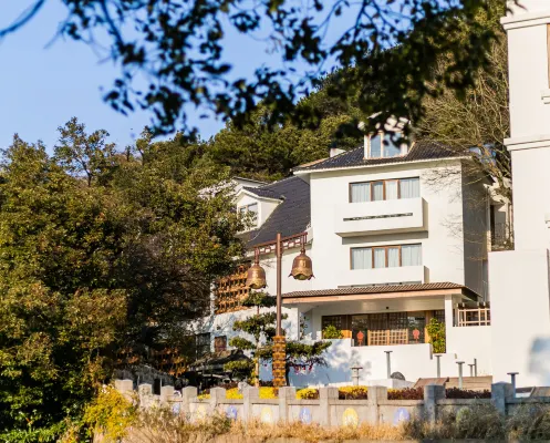 Putuo Mountain Luojia Xugu Collection Hotel - 3-Star