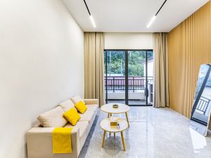 Renting Xiangjia Apartment