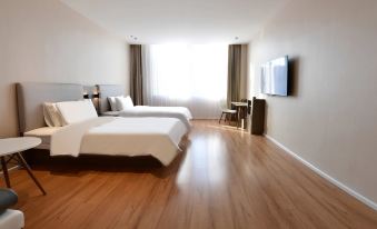 HanTing Hotel (Chengde Kuancheng Bus Station)