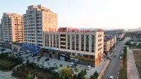 雲上四季尚品飯店（曲靖火車站店） 萬宇國際商貿城附近的飯店