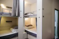 Esplanade International Youth Hostel