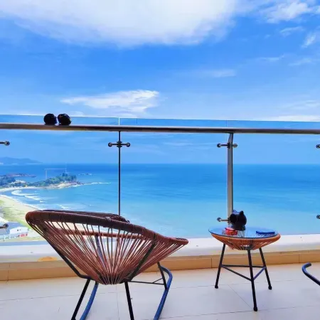 Shuangyue Bay Xiehai Sunrise Seaview Beautiful Homestay (Honghai Bay Phase 3)