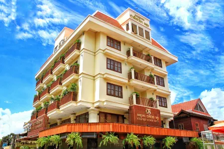 Cheathata Cta Hotel Siem Reap Отели рядом с достопримечательностью «Chong Kneas Floating Village»