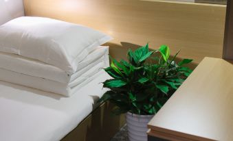 wohkoon zhexingsun youth hotel(Beijing Sanlitun Taikoo Li Branch)