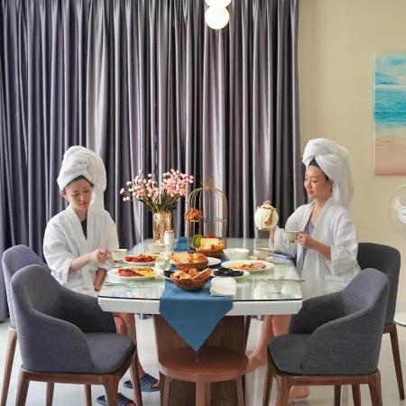 Seascape Villas In Long Beach Cam Ranh