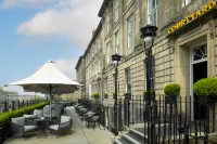 Courtyard by Marriott Edinburgh Hotels near George Watson's College