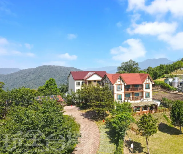 Baili Manor Cingjing
