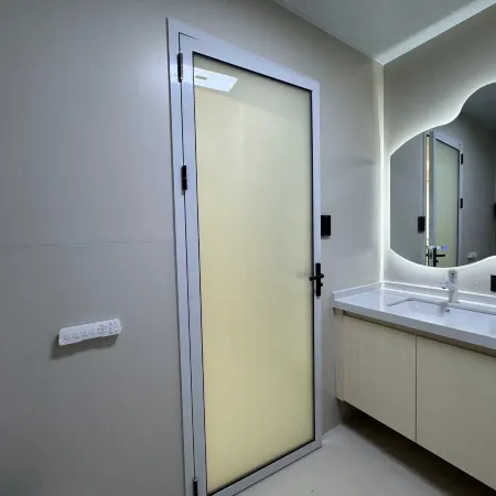 Yunwu Sea View Boutique Stay (International Coastal Baths Huoju 8th Street)