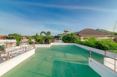 Little Hua-Hin Private Poolvilla from beach 3km 후아힌 공항 주변 호텔