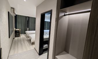 Hippodrome Hotel