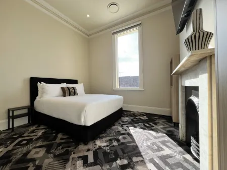 Tempe Hotel Sydney Отели в г. Sydenham