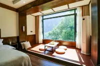 Jiaju secret realm  starry sky homestay