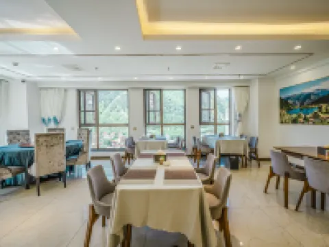 New Longliangyu Hot Spring Hotel Hotels in Xinlong