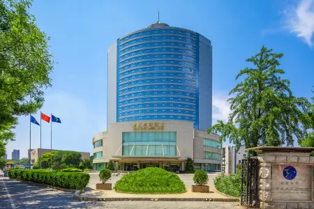 Beijing Asia Pacific Garden Hotel(Universal Studios  Resort  Liyuan Subway  Station Branch) Отели рядом с достопримечательностью «E9 Zone Innovation Works»