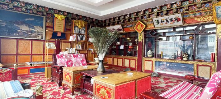 Heavenly Crane -TibetLodge Hotels in Litang