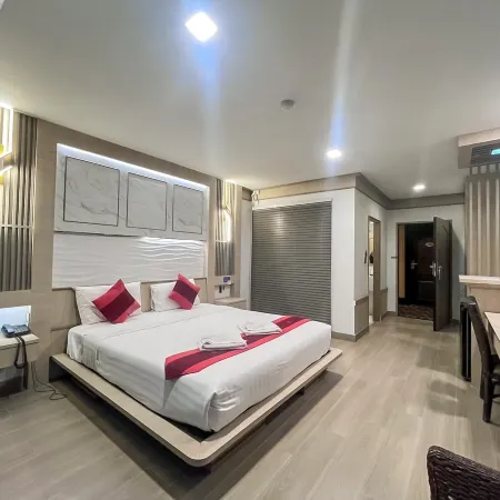 Ruean Phae Royal Park Hotel