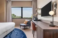 Corendon Amsterdam Schiphol Airport, a Tribute Portfolio Hotel Các khách sạn ở Schiphol