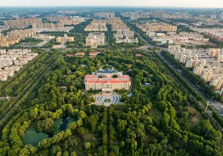 Hebi Yingbin Garden Hotel (Hebi East High-speed Railway Station)