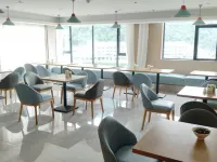 โรงแรมโฮมอินน์ รุ่ยบายยูน (รัฐบาลอำเภอเมืองโบราณฮุยโจว เสอเซียน หวงซาน) โรงแรมในเสอเซียน