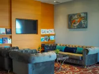 The Waterfront Hotel Kuching - bar