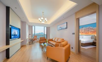 Vienna International Hotel (Shaoguan High-speed Railway Station Square Branch)