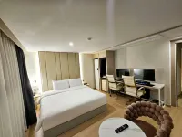 Dayeon Grandis Hotel Отели рядом с достопримечательностью «Храм Посонса»