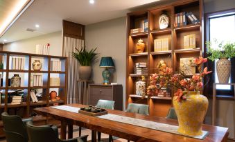Taihe Yunlu Courtyard Hotel
