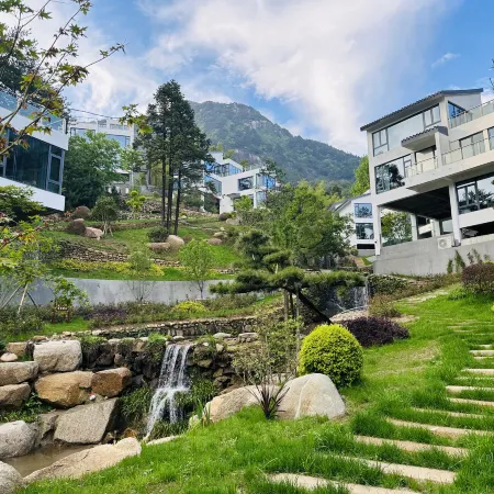 Yuexi Miaodao Mountain Residence