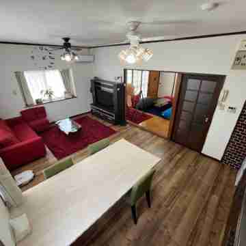 HIROSHIMA Riversidehouse /100㎡/3LDK/Free parking available Rooms