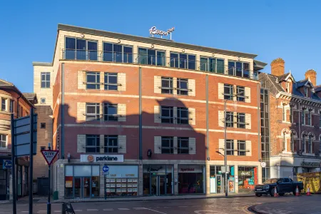 Roomzzz Leeds City Отели рядом с достопримечательностью «O2 Academy Leeds»