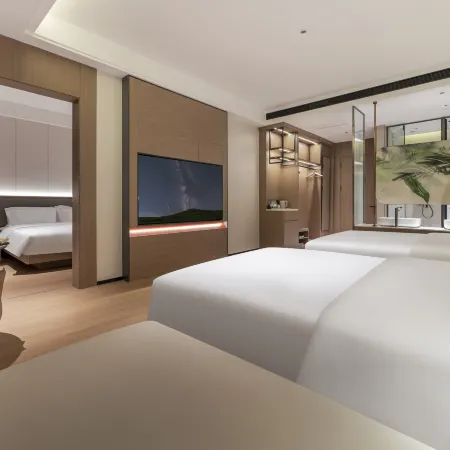 THE SENVEN STARS INTERNATIONAL HOTEL