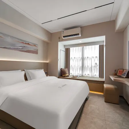 Estay Residence（Shenzhen Luohu Shuibei Jewerly city branch） Отели рядом с достопримечательностью «Буддийский храм Хонгфа»