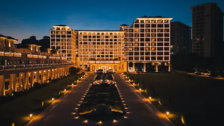 BOAO HUAFENGSHIJIA HOTEL Отели рядом с достопримечательностью «Hongshitan»