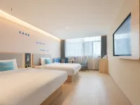 Homeinn Hotel (Xinghua Zheng Banqiao Former Residence) - parking
