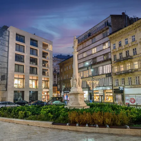 Emerald Downtown Luxury Suites by Continental Group