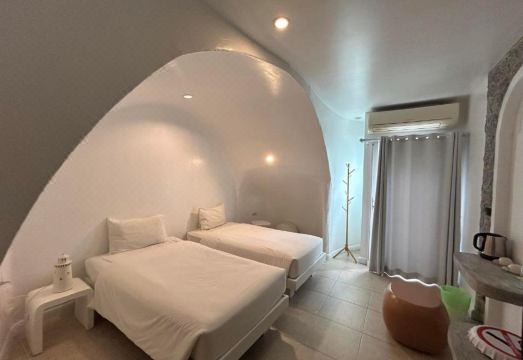 숙소 전경 및 주변 환경