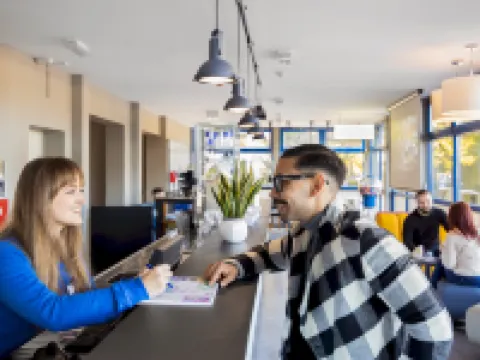 เอแอนด์โอ เดรสเดน เฮาพท์บานโฮฟ - โฮสเทล โรงแรมในเดรสเดิน