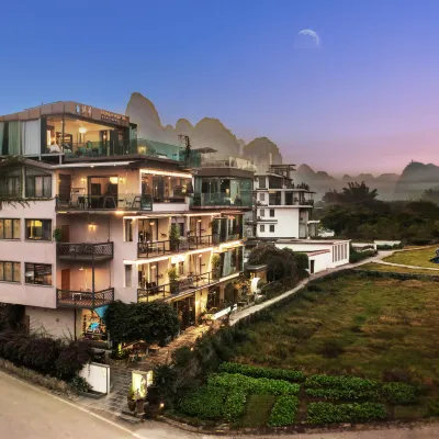 Yangshuo Yulong Zuo'an Hotel (Yulong River Shili Gallery Branch) Hotels near Gongnong Bridge