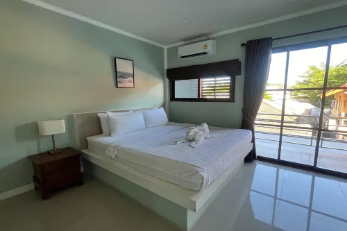 J & Ariya Hotel Near Samui Airport and Koh Phangan Pier